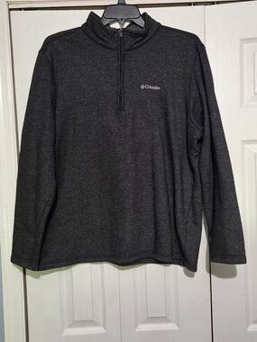 Columbia Black and Gray Fleece Half Zip